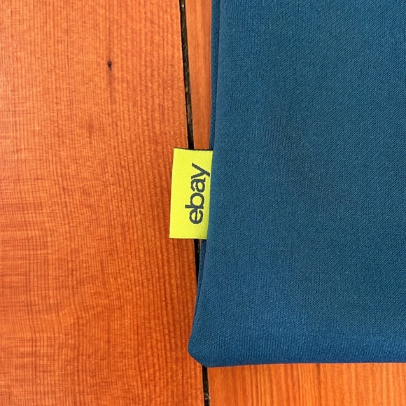 AUTHENTICATED VINTAGE - Air Jordan 11 - Pink Snakeskin Women’s - NEW - Picture 2 of 8